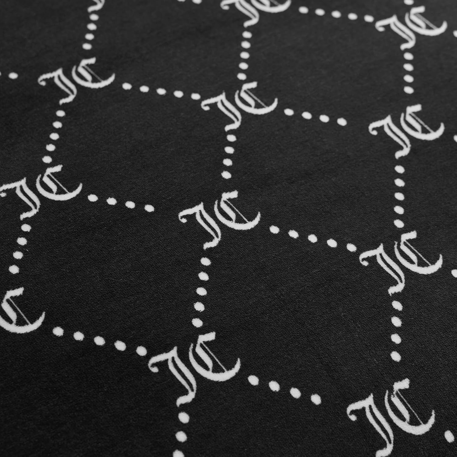 Juicy Couture Plush Reversible Trellis Link 4-Piece Full/Queen Comforter Set with Decorative Pillow, Black