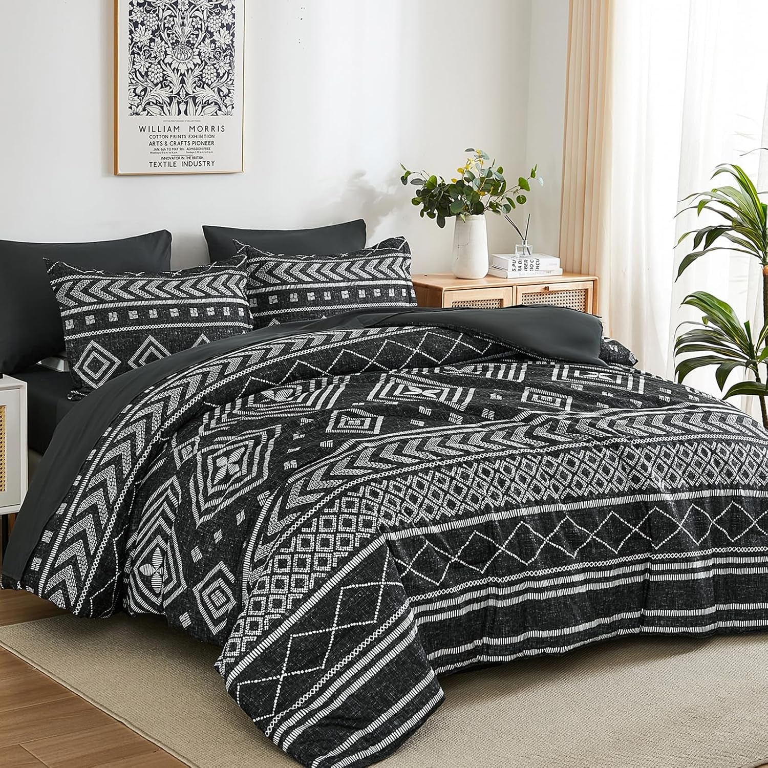 Yiran King Size Comforter Set, 7 Pieces Boho Bed in a Bag, Black Bedding Set for All Seasons, Lightweight Comforter Bed Set with Sheets, Pillowcases & Shams
