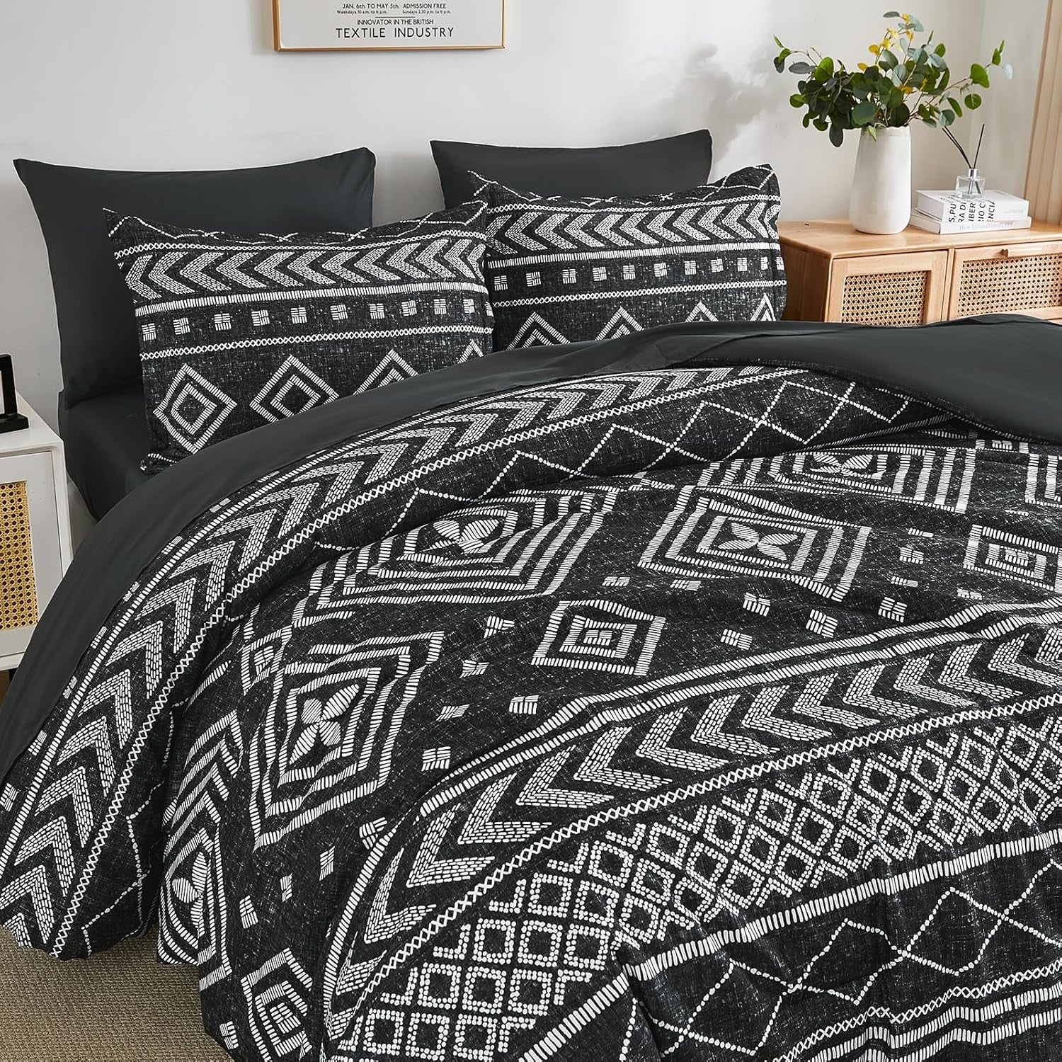 Yiran King Size Comforter Set, 7 Pieces Boho Bed in a Bag, Black Bedding Set for All Seasons, Lightweight Comforter Bed Set with Sheets, Pillowcases & Shams